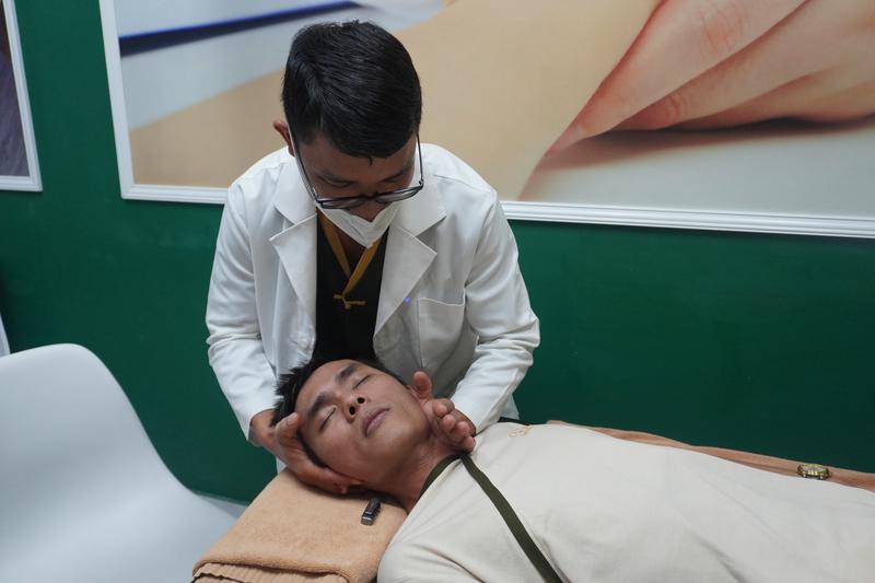 GIANG'S CARE | BẤM HUYỆT - NẮN CHỈNH - CHÂM CỨU