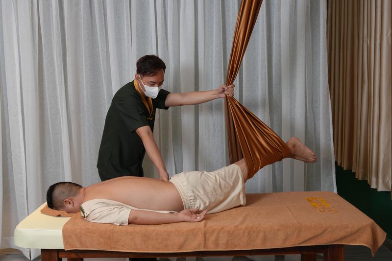 GIANG'S CARE | ƯU ĐÃI XOA BÓP BẤM HUYỆT KÉO NẮN CỘT SỐNG CỔ / THẮT LƯNG